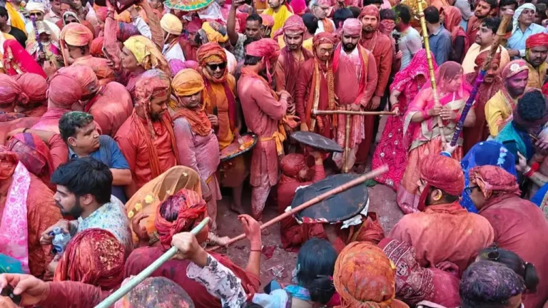 बरसाना रंगोत्सव 2026: सुरक्षा के कड़े इंतजामों के बीच शांतिपूर्ण संपन्न हुई लठामार होली
